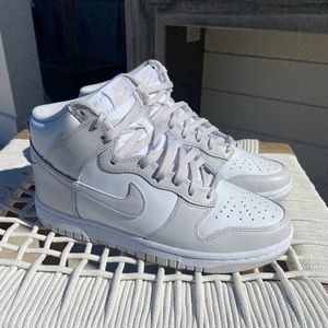 Women’s Nike Dunks High Vast Grey Never Worn